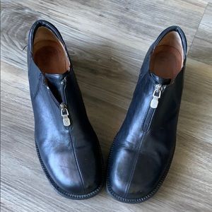 Vintage Donald J Pliner designer leather shoes